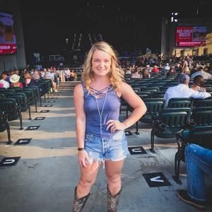 Meet your Posher, Kaitlyn